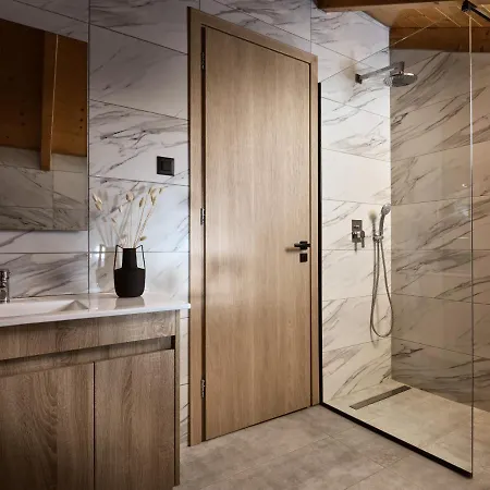 아파트 Giannoulis